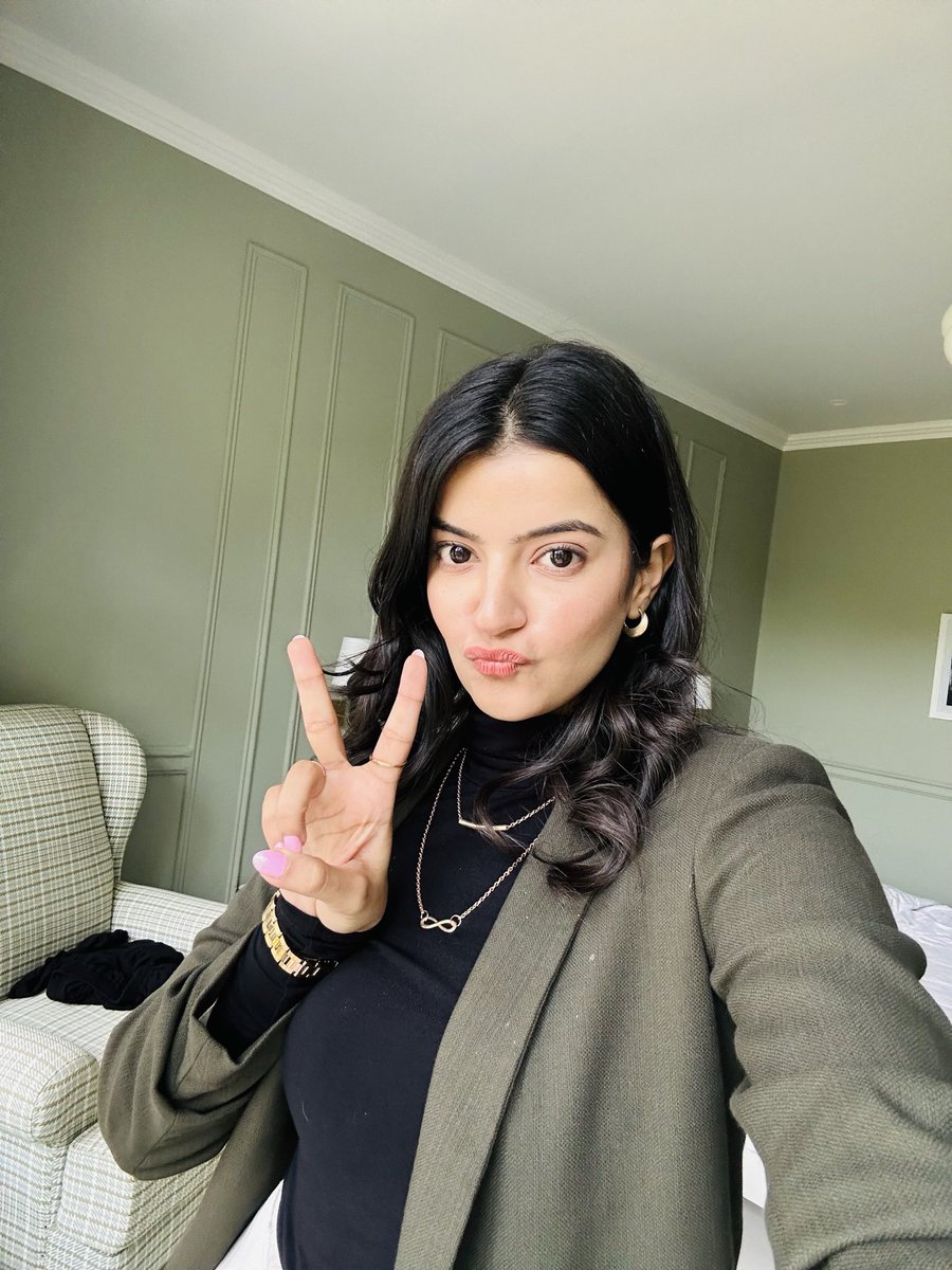 Drishtiofficial's tweet photo. My mood these days 🌱 https://t.co/7mGtqIc50n