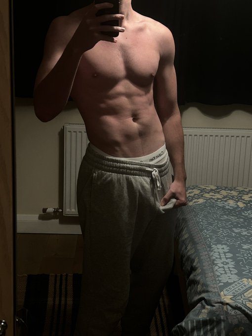 The link in my bio has better pics I promise https://t.co/5ucllo5gIm<a href="/tag/snap"class="tags"><span>#snap</span></a><a href="/tag/sext"class="tags"><span>#sext</span></a><a href="/tag/onlyfans"class="tags"><span>#onlyfans</span></a><a href="/tag/nsfwtwt"class="tags"><span>#nsfwtwt</span></a>