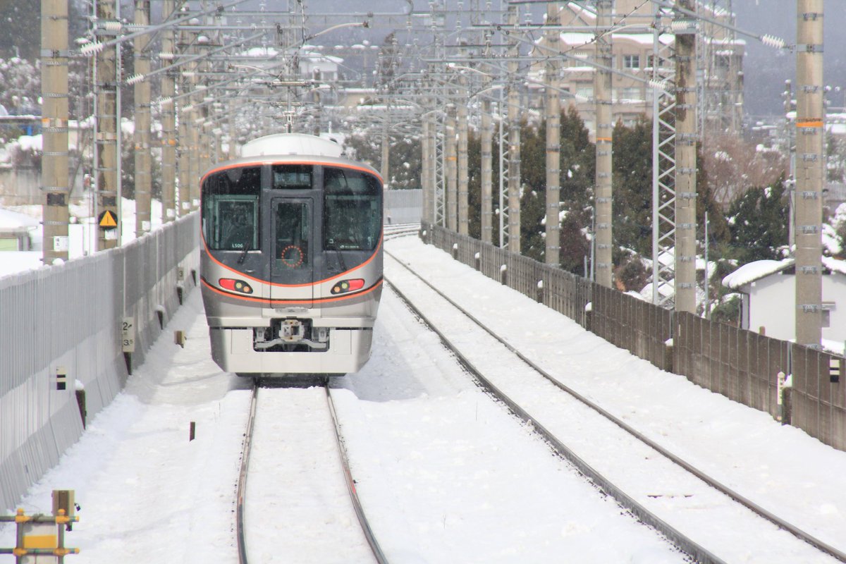 湖西線風レイアウトを組んで他路線の車両を持ってきても「試運転」と