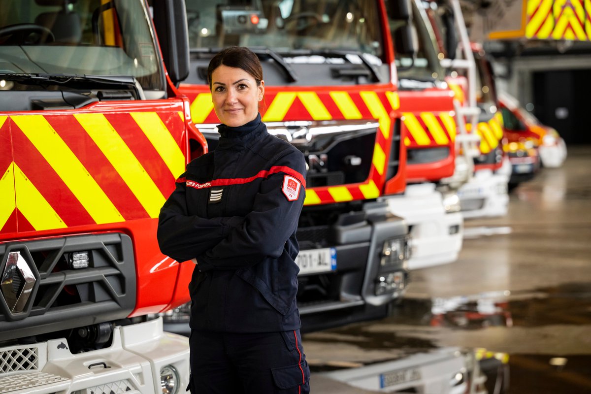 #CeJourLà 📆 Le décret du 25 octobre 1976, autorise les femmes à rejoindre le corps des sapeurs-pompiers. 👩‍🚒 Aujourd'hui, 1 sapeur-pompier sur 5 est une femme et elles sont 45 582 à s’engager partout en France ! Rejoignez-les 👉 interieur.gouv.fr/Le-ministere/S…