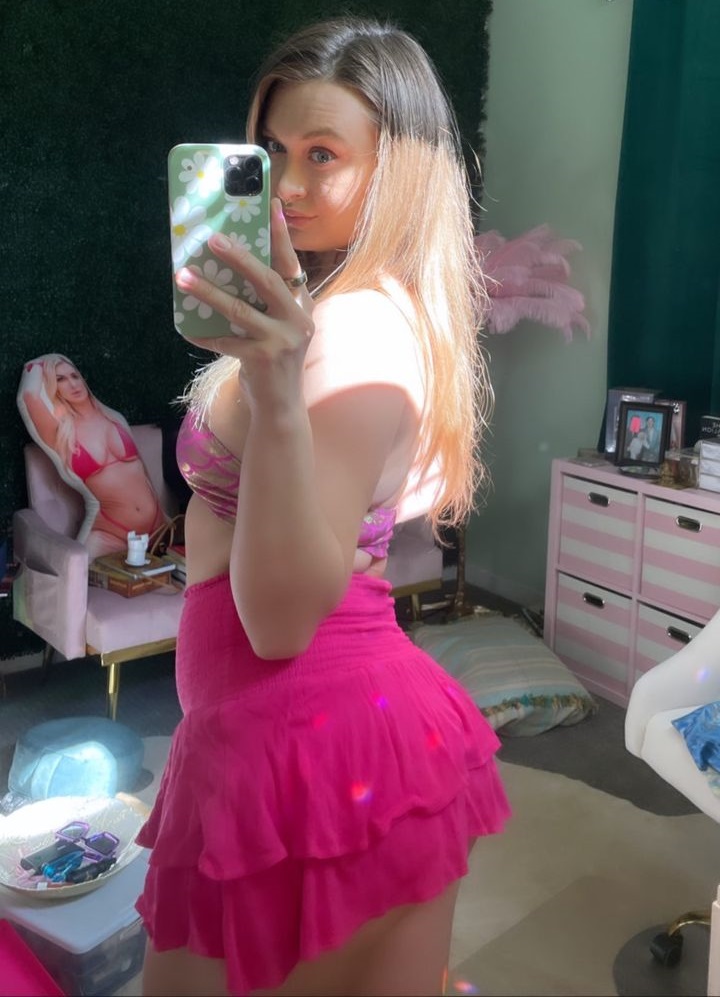 NataliaStarr93's tweet photo. today 💗😍 https://t.co/g8JG3ezWx6