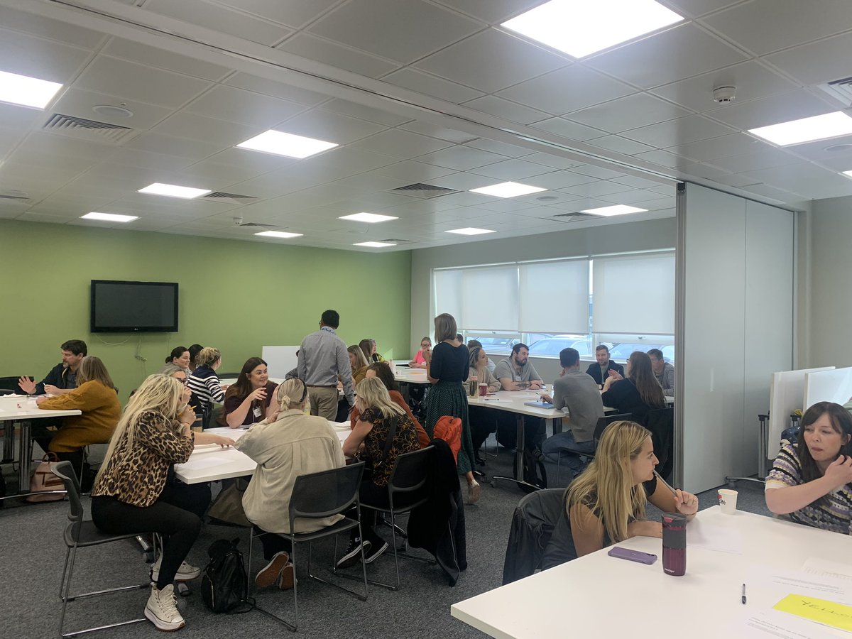 SamRobinson_GP's tweet photo. Great few weeks for #MedEd. F2F day on complex cases, delirium and skills teaching with @MADEinMelissa. #PA mental health day @StJamesParkNE1. Now off to @UOSMedicine for their conference. Stop by to see our poster on multi professional teaching. #ACP @NHSHEE_NEY @MADEinHEENE https://t.co/tq0JU7cb52