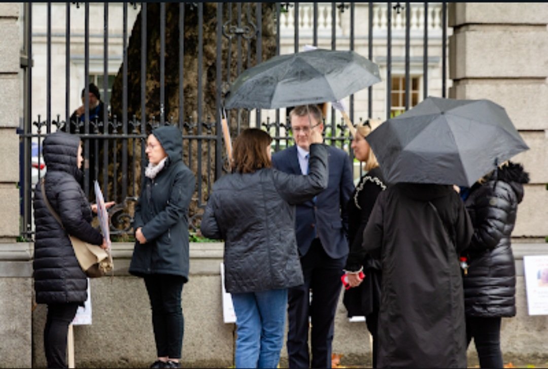 CareChampions2's tweet photo. @davidcullinane out speaking to families & hearing their stories.
#LindaMaples @AnybodyButBerti
#MandatoryReporting
#CarePartner
#Safeguardinglaws
#HumanRightsInquiry
#TruthTelling https://t.co/EWNoKUeWu6