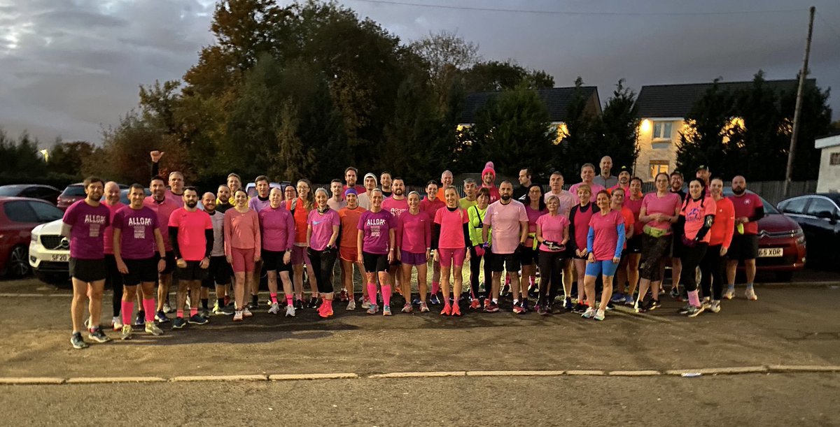 Newton_Road's tweet photo. Last night our club ran in Pink 🩷 🩷🩷
Last night we ran for our coach and dear friend Beth, our wee hero. 
#breastcancerawareness #breastcancer 
#breastcancerawarenessmonth https://t.co/i5DkIl1ZDm