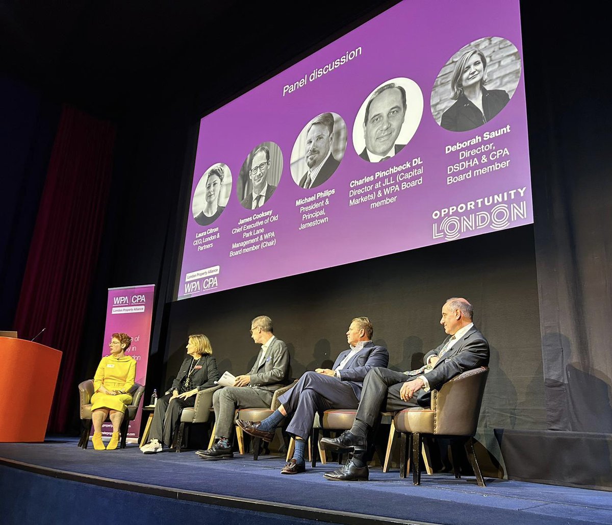 Our panel of experts, James Cooksey (OPLM), @LauraCitron (@londonpartners), Michael Philips (Jamestown), Charles Pinchbeck DL (@JLL) and @DeborahSaunt (@DSDHA) discussing the differences between New York and London and what can be learnt from one another