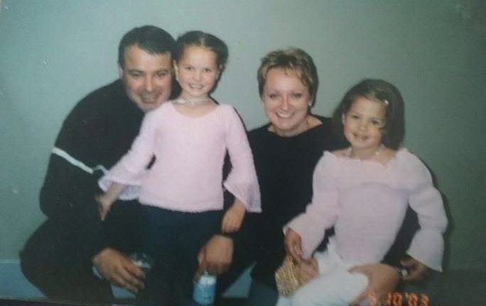 ReadingThePlay's tweet photo. 20 years ago Oct 2003 we took our kids to Dixie Chicks in Sydney. Fabulous night!
20 yrs later they have returned the favour! Off to tonight’s Brisbane show!
#NotMuchHasChanged #Family https://t.co/OemoKvOxJn