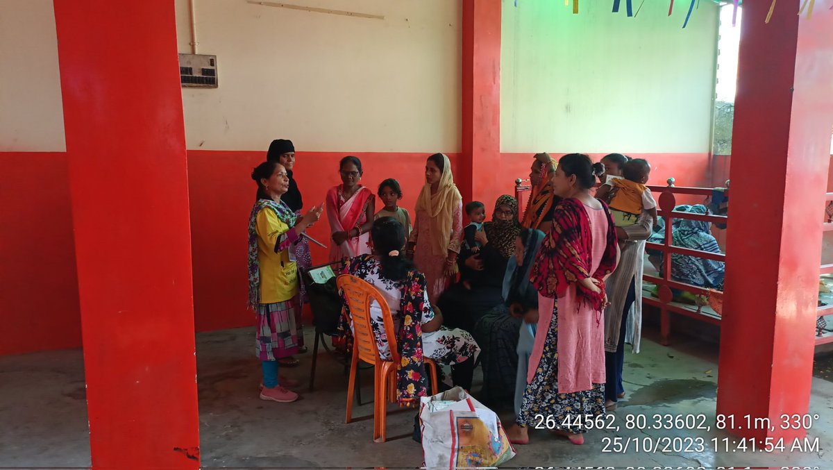 Sangeet11693085's tweet photo. #MalariaFreeIndia
#Embed2Endmalaria 
#Malaria
#Dengue 
#DengueFreeIndia
@sammaansingh
@sksomya
@rajesh_amh
एंबेड परियोजना के तहत कानपुर नगर ट्रांसपोर्ट नगर बस्ती टीकाकरण में महिलाओं को डेंगू और मलेरिया की जानकारी देते हुए https://t.co/qyRD1h0X3r