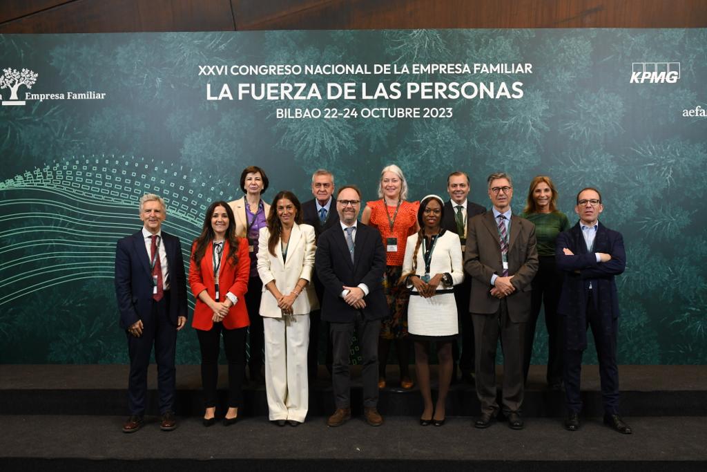 CSEFJaen's tweet photo. Nuestra compañera Francisca Panadés ha asistido durante estos días al XXVI Congreso Nacional de la Empresa Familiar, organizado por el Instituto de la Empresa Familiar, junto a otros directores y miembros de otras Cátedras de Empresa Familiar españolas. https://t.co/Iv3i8KOe7A