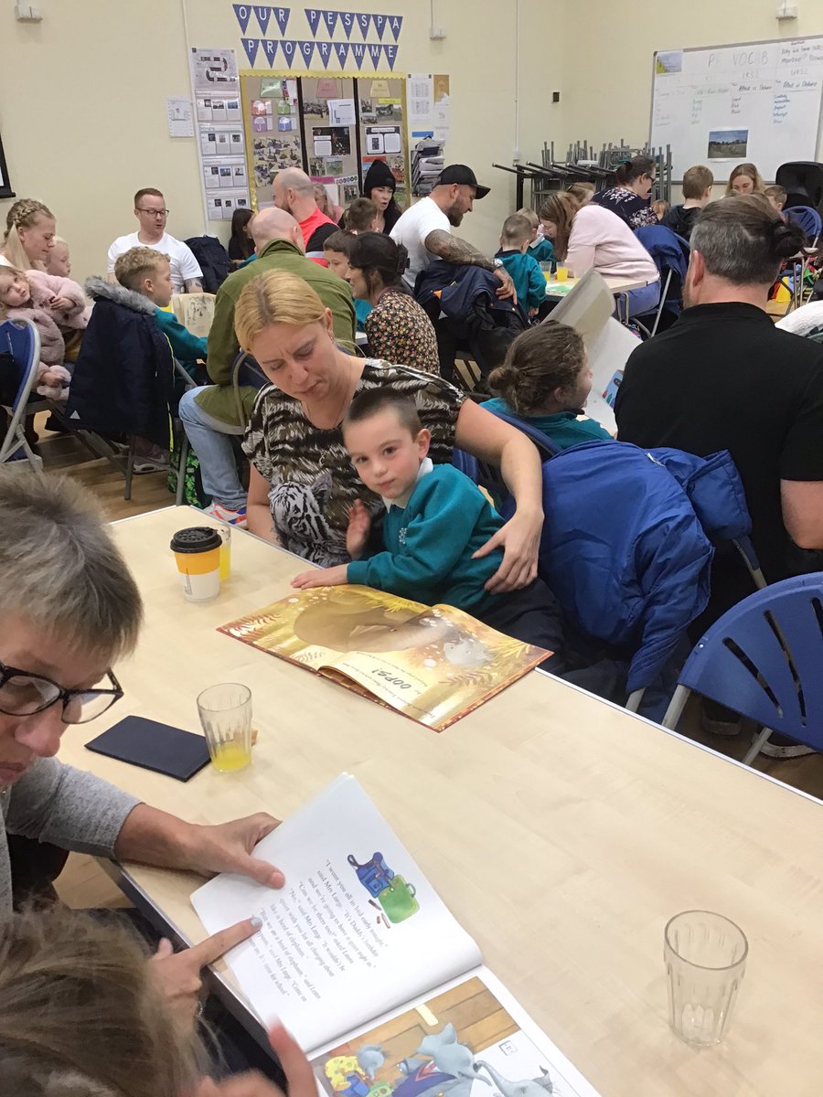 staynorHprimary's tweet photo. Thank you for attending our first Community Cafe to raise funds for @BigCommunitea and @selbyhoh . It was wonderful to see everybody enjoying books! @eboractrust @_Reading_Rocks_ #readingforpleasure #readingcommunity #charity #MentalHealthAwareness @selbytimesuk https://t.co/qbLNEKIF73