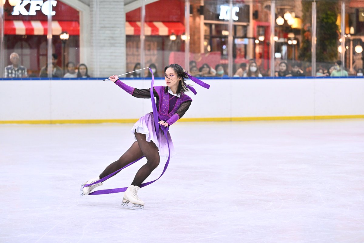 sheepandpencils's tweet photo. Some of my favourite shots from the HenBie programme! I have never felt more powerful on ice than I did playing Jiang Cheng. https://t.co/S1iJpZu9UV
