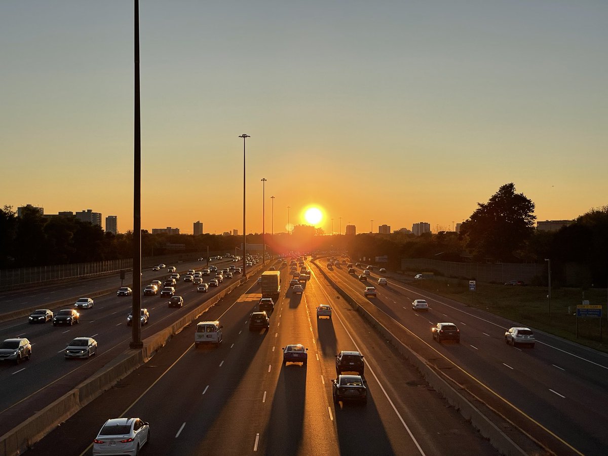 Tune into <a href="/cbcradio/">CBC Radio</a> this morning (Wednesday) to hear about #TorontoHenge photography.