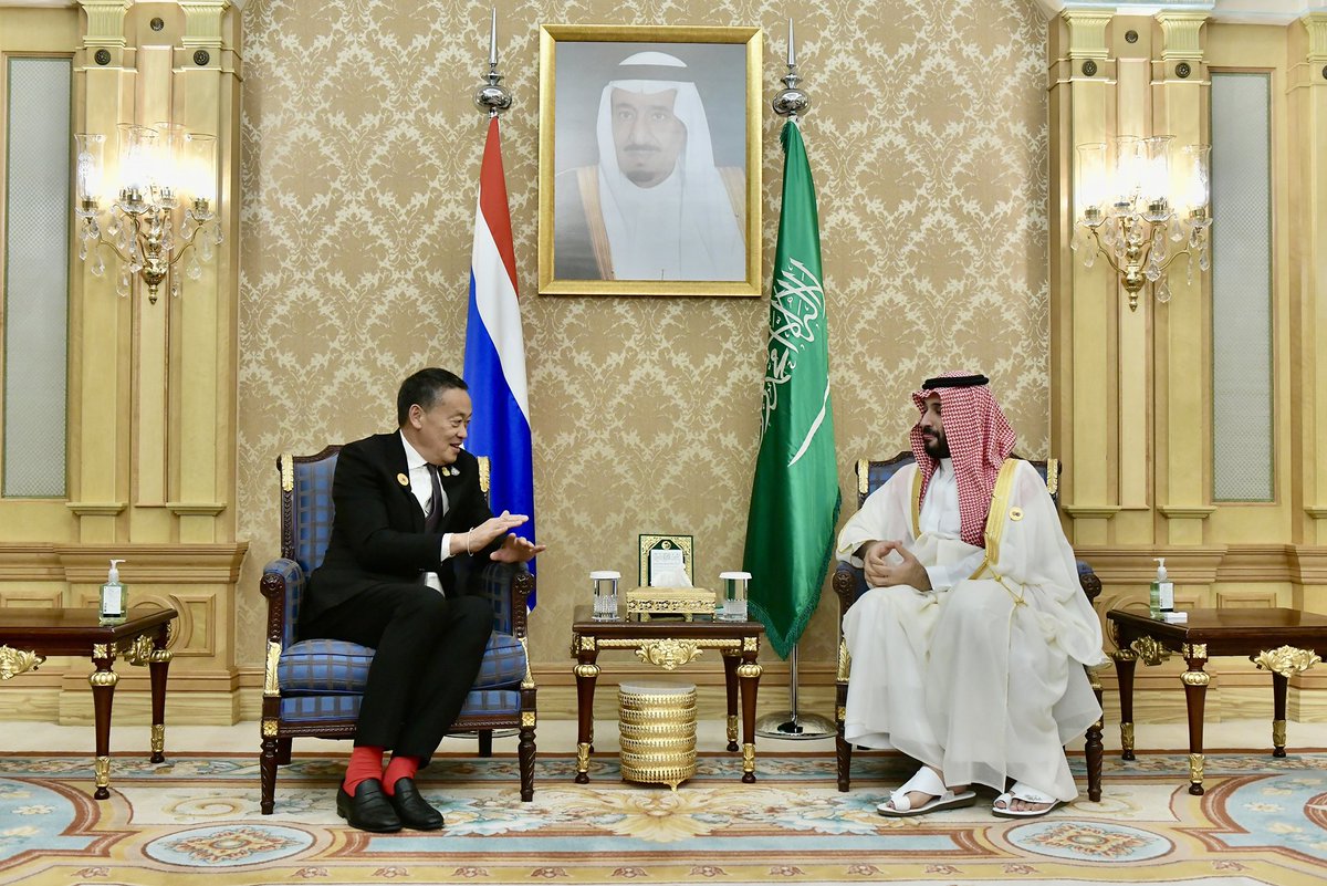 rwthofficial's tweet photo. 🇸🇦🇹🇭
#SaudiArabia’s Crown Prince Mohammed bin Salman received #Thailand’s Prime Minister Srettha @Thavisin following his participation in the @ASEAN-Gulf Cooperation Council Summit #ASEANGCC 2023 in #Riyadh.
📸 Royal Thai Govt #MohammedbinSalman #MBS #محمد_بن_سلمان #السعودية https://t.co/40ovKOqac8