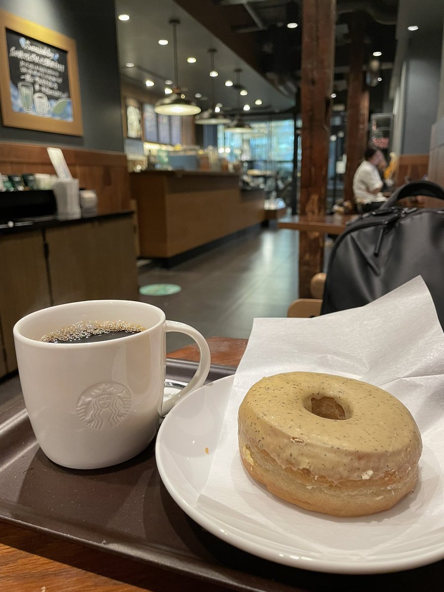 #会社帰り #学びの時間 
Instagramについての無料講座を受けてみることに！月並みな内容かもしれないけど、就業後のこうした学びの時間が、結構好き☺️🌱