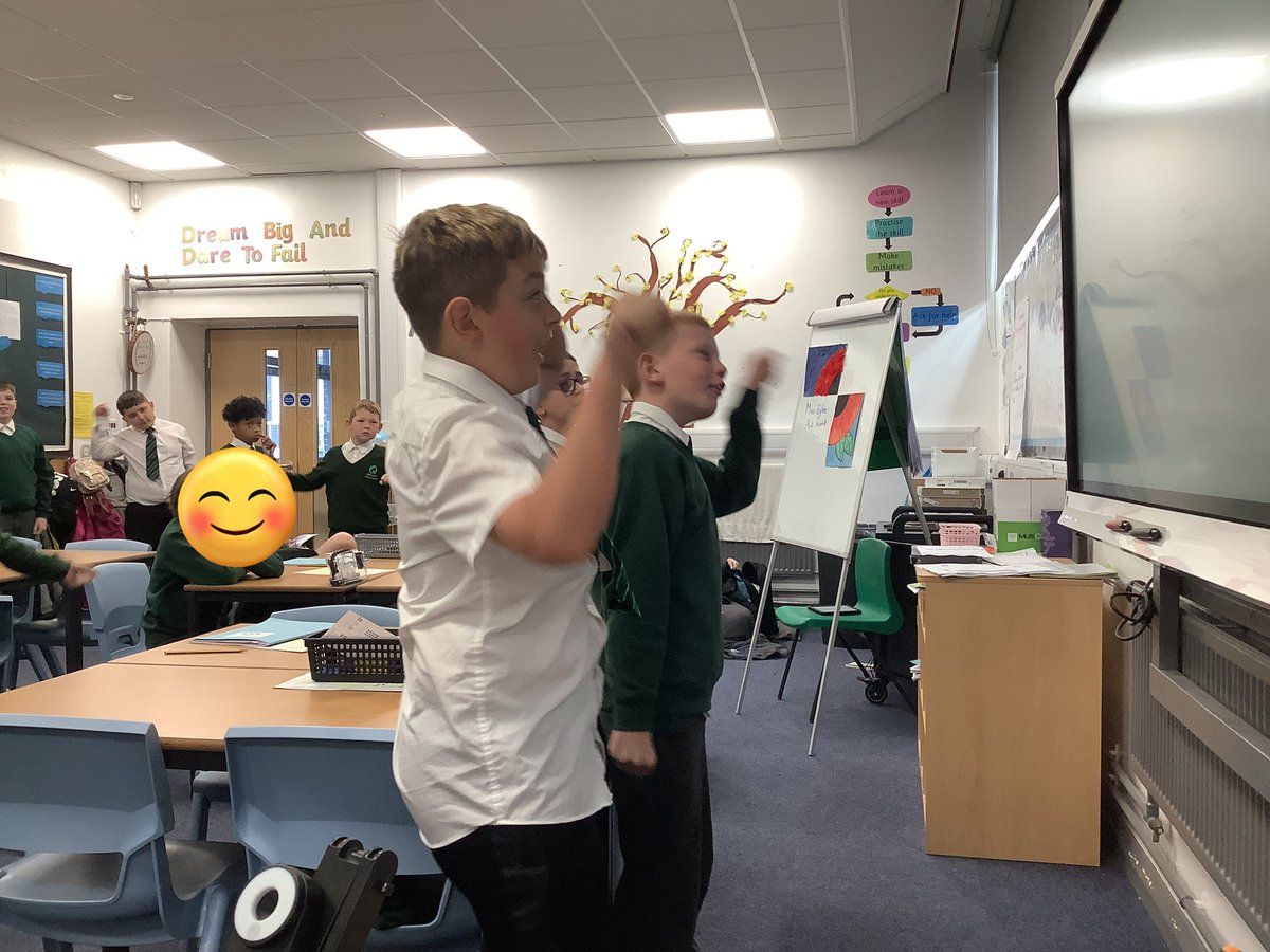 A quick “Monster Mash” active break this morning, getting the Y6’s ready for tomorrows Halloween disco! 🎃 #PeatOrchard <a href="/OrchardPrimaryA/">Orchard Primary</a>
