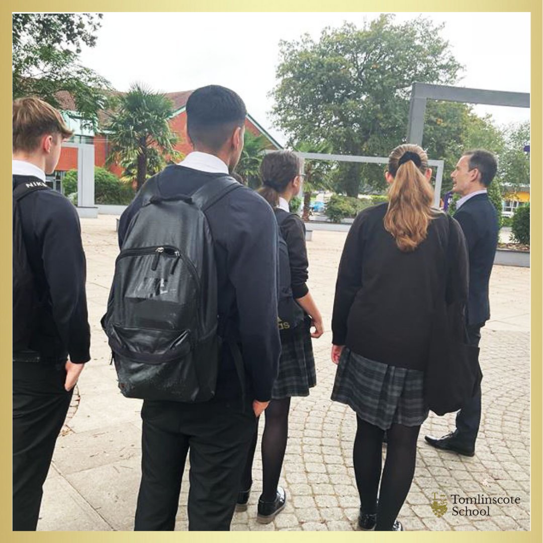 Farnborough Sixth Form played host to 33 Tomlinscote students recently 🏫👥 in advance of the college’s open days. The students were invited to see the college in action 🎓📚, visit live lessons 🎒👩‍🏫, and experience the buzz of a college with around 4000 students 🌟