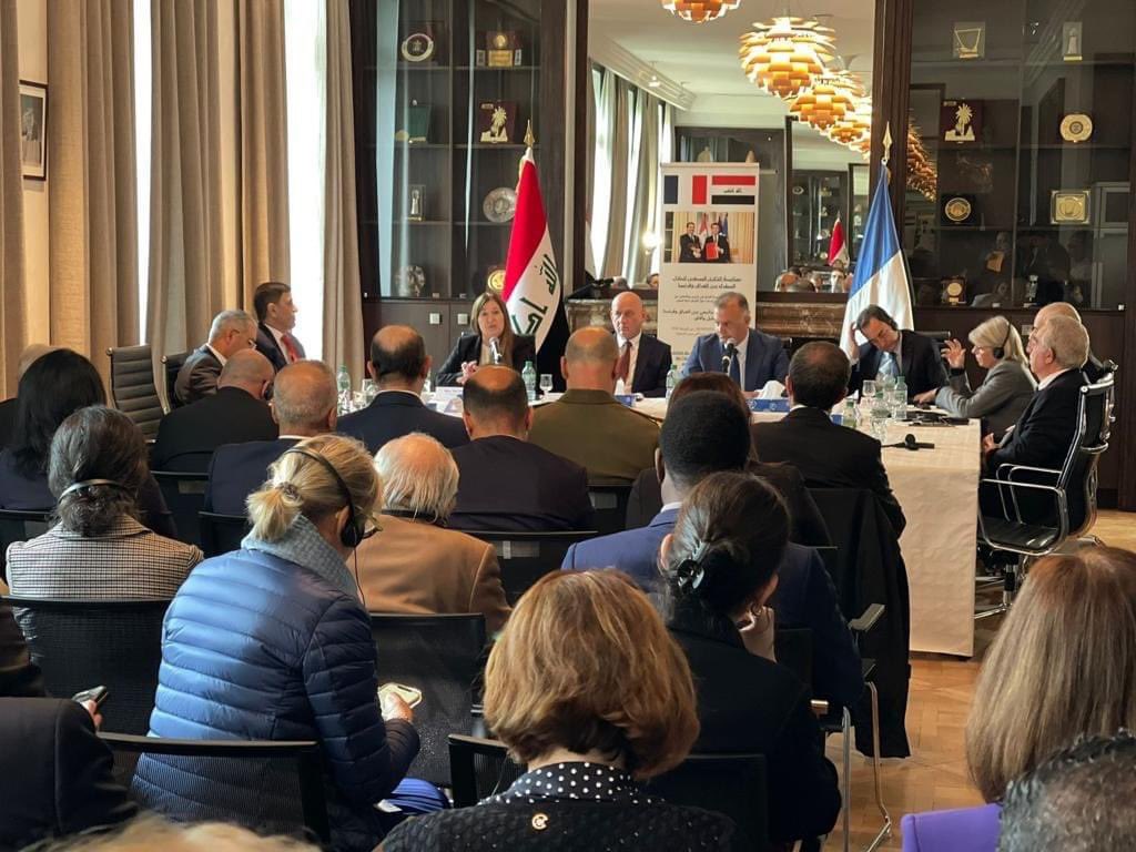 lfffp2022's tweet photo. بدعوة من سعادة سفير جمهورية العراق الدكتور وديع البتي ، شاركت المؤسسة العراقية للسياسات الخارجية في الندوة المقامة في مقر السفارة العراقية بباريس والتي تناقش (( آفاق العلاقات الفرنسية - العراقية بعد توقيع اتفاقية الشراكة الاستراتيجية )) ، وبحضور السفير الفرنسي في بغداد
⬅️ https://t.co/Wn6Rv6Qcek