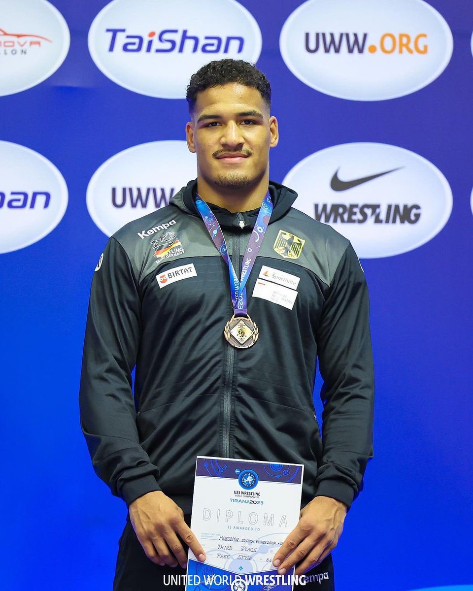 Joshua #Morodion vom VfL #Tegel 1891 e.V. konnte bei der U23-Weltmeisterschaft im #Ringen erneut mit einer starken Leistung überzeugen und gewann die Bronzemedaille in der Gewichtsklasse bis 86kg im freien Stil. <a href="/ilovetegel/">I Love Tegel e.V.</a> 1|4