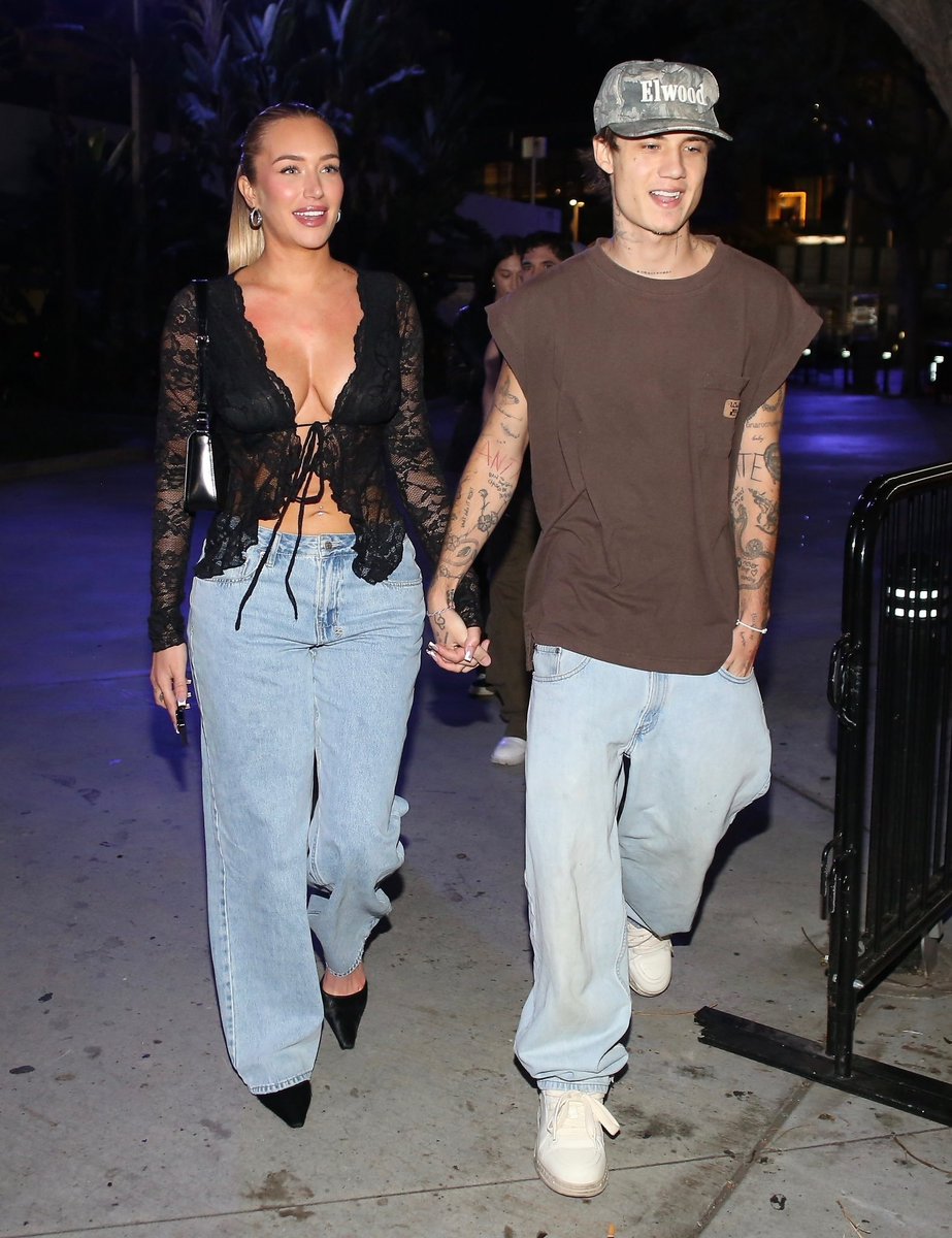 The Highlight tweet media