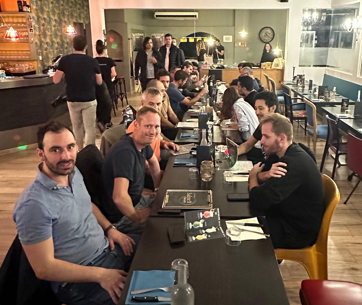HR_Team_Group's tweet photo. Retour en images sur l'afterwork de notre agence montpelliéraine ! 📸
La semaine dernière, nos HR Teammates se sont réunis autour d'une activité à Prison Island, puis autour d'un dîner au restaurant Saine Ouverte.
Un grand merci à tous d'avoir répondu présent et à très bientôt ! https://t.co/eHigoggRNJ