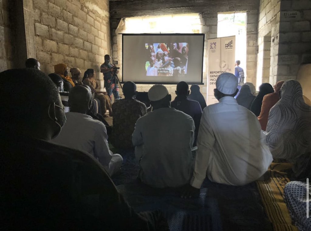 PagedInitiative's tweet image. Mobile cinema screenings provide an opportunity to engage and empower communities through storytelling. People, especially in remote areas get to watch, share their stories, and offer valuable feedback through interactive sessions.

#communityscreening #documentary