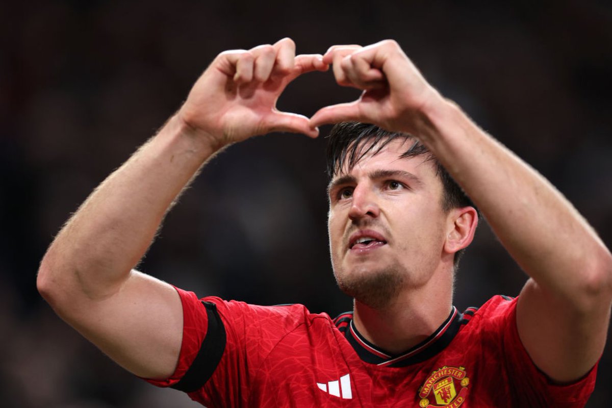 2sporttv's tweet photo. 🔴 Maguire: "Manchester United is the scrutinised club in the world. I’m really proud how I’ve reacted over the last 12 month, we have to keep going. I'm so happy".
#MuFC #ManchesterUnited #HarryMaguire #Maguire #ChampionsLeague #UCL #manutdvscopenhagen #MUNCOP #MUNCPH #2sport https://t.co/JN48Jzpnkc