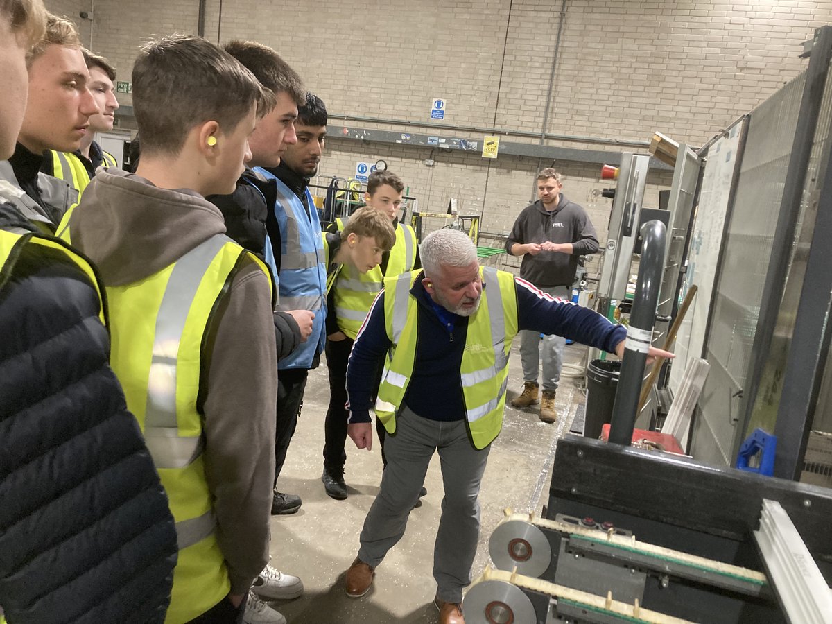 UTC Leeds (@utcleeds) on Twitter photo Y12 T Level students got up close and personal with a real-world manufacturing process on a visit to HWL Windows this week!
Operations Manager, Philโs enthusiasm was infectious, giving students a deeper insight into the realities of the manufacturing process ๐
<a href="/HWLWindows/">HWL Windows</a> Y12 T Level students got up close and personal with a real-world manufacturing process on a visit to HWL Windows this week!
Operations Manager, Philโs enthusiasm was infectious, giving students a deeper insight into the realities of the manufacturing process ๐
<a href="/HWLWindows/">HWL Windows</a>