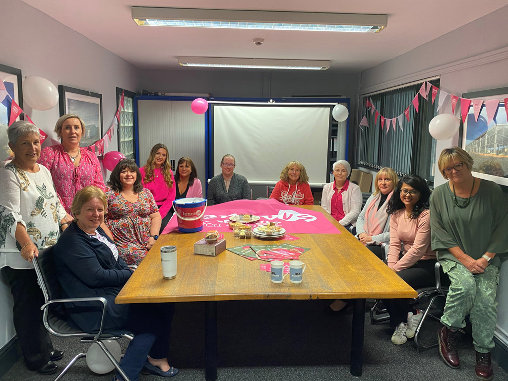 Thanks/diolch to <a href="/tenovuscancer/">Tenovus Cancer Care / Gofal Canser Tenovus</a> for their informative talk here at Cross Hands with our Shufflebottom Team as part of #BreastCancerAwarenessMonth. Full story here: 
tinyurl.com/298ckmrw