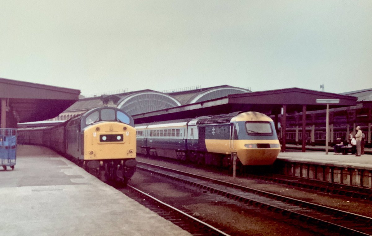 The way it was. York in BR blue era. #highspeedtrain #hs125 class40