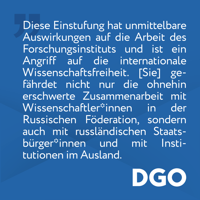 DGO_Berlin's tweet photo. Das @ZOiS_Berlin wurde als erste deutsche Wissenschaftsinstitution zur „unerwünschten  Organisation“ in Russland erklärt. Wir verurteilen diese groteske Klassifizierung und werden die Zusammenarbeit mit dem ZOiS wie gewohnt  fortsetzen. Unser Statement: https://t.co/petY27e006 https://t.co/x06dlhLPT9