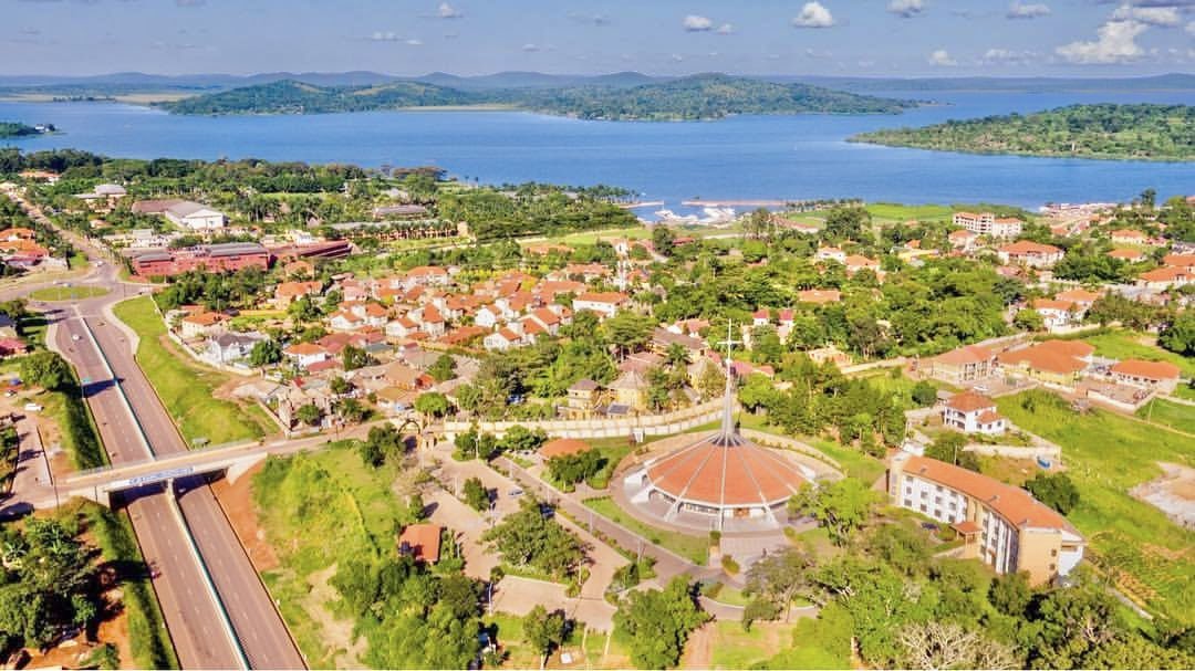 Today, we are holding our first Green Cities Initiative (GCI) stakeholder engagement in Makindye Division. 

This pilot project is funded by
<a href="/FAO/">Food and Agriculture Organization</a> and implemented by
KCCA in Makindye and
Kawempe Divisions. The project aims to support urban dwellers,
private sector and public