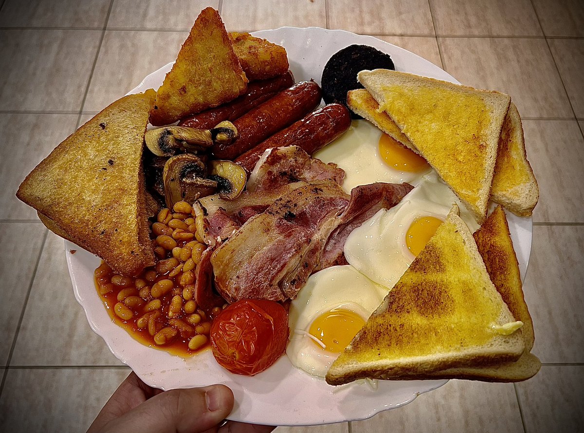 CornerBarBeni's tweet photo. 🇬🇧Breakfast in Benidorm🇬🇧 https://t.co/x8USzQFozx