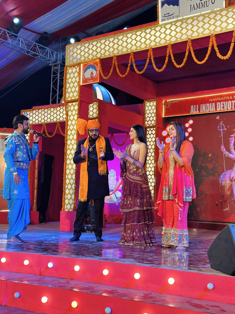 Mishikka Chaurasia (@mishikka24) on Twitter photo #AnariIsBackk #Jaimatadi <a href="/NihalaniPahlaj/">Pahlaj Nihalani</a> <a href="/PoonamSinha/">Poonam Sinha</a> <a href="/ShatruganSinha/">Shatrughan Sinha</a> <a href="/shankarsahney/">shankar Sawhney</a> #mishikkachaurasia #AnariIsBackk #Jaimatadi <a href="/NihalaniPahlaj/">Pahlaj Nihalani</a> <a href="/PoonamSinha/">Poonam Sinha</a> <a href="/ShatruganSinha/">Shatrughan Sinha</a> <a href="/shankarsahney/">shankar Sawhney</a> #mishikkachaurasia