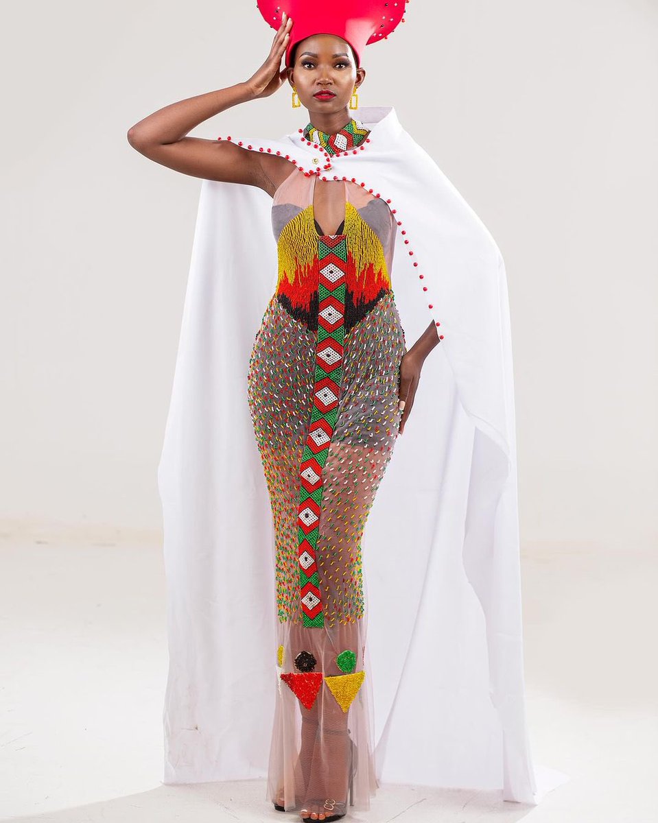 MissZimIntl's tweet photo. Ladies and gentlemen… presenting our Queen’s National Costume for @MissInterOrg all thanks to @imaniafrikanique (IG). 🇿🇼👸🏾

#MissInternational2023 #MissInternational #MissZimbabweInternational https://t.co/aj5Mzw0NQm