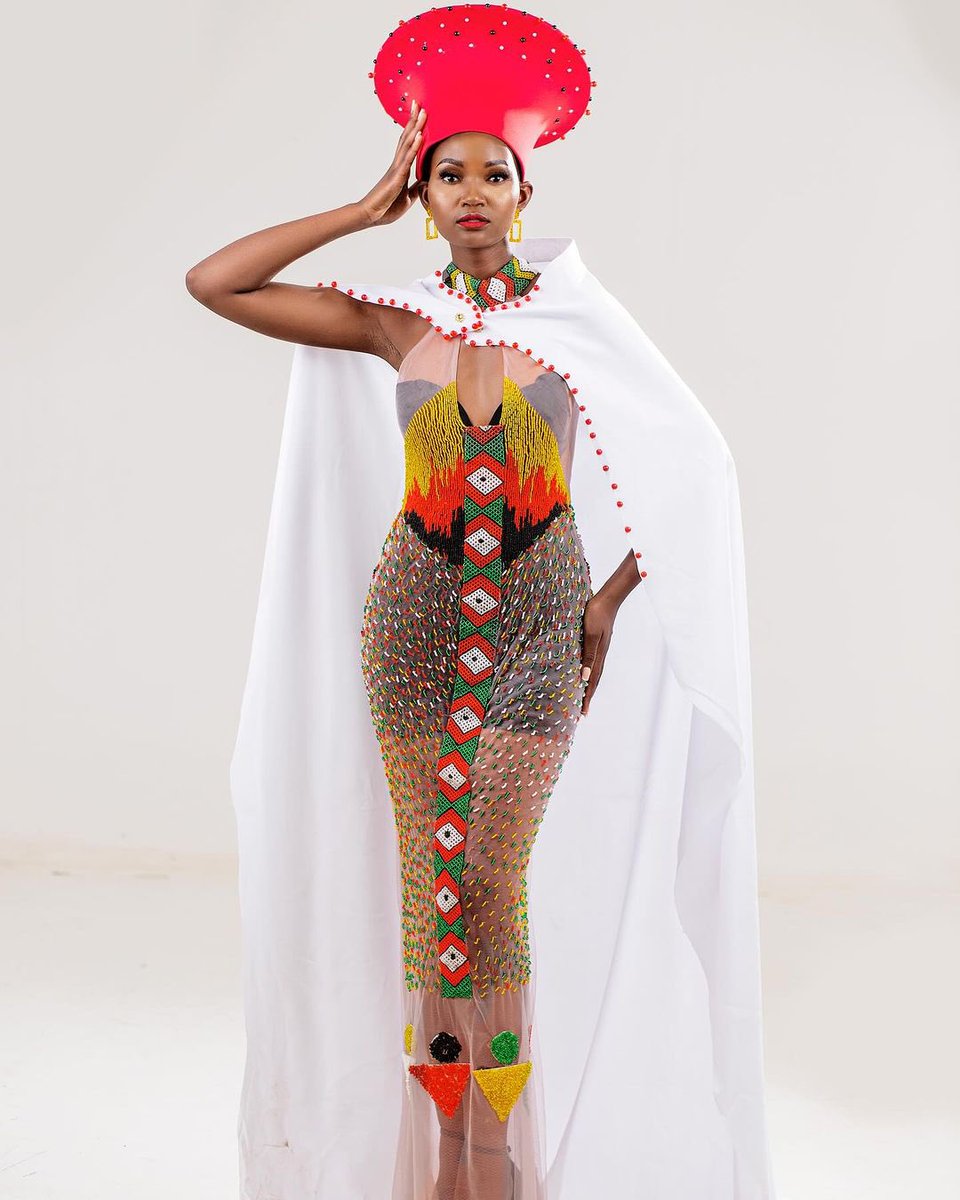 MissZimIntl's tweet photo. Ladies and gentlemen… presenting our Queen’s National Costume for @MissInterOrg all thanks to @imaniafrikanique (IG). 🇿🇼👸🏾

#MissInternational2023 #MissInternational #MissZimbabweInternational https://t.co/aj5Mzw0NQm