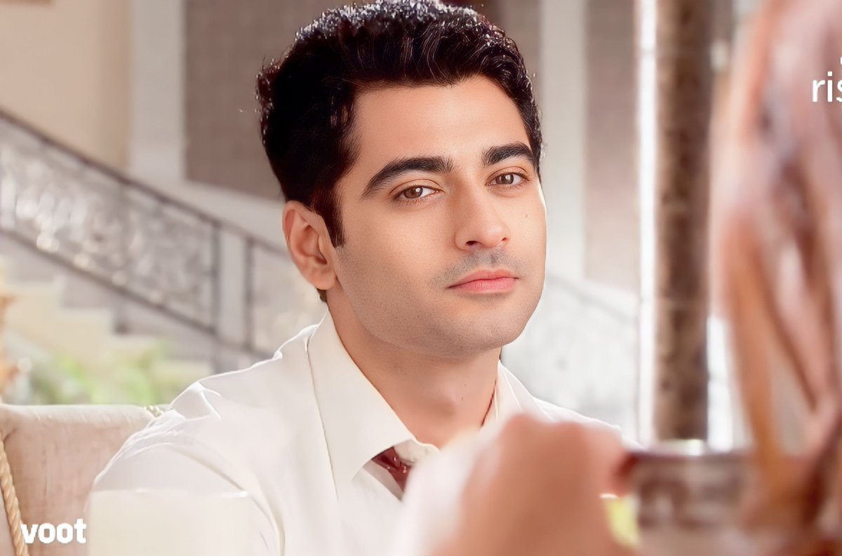 Pranjaljhadhao's tweet photo. Cutie pie in white looking so Handsome and hot ❤️😘🥵 #HarshadArora #Beintehaa #Dahleez #ZainAbdullah #KitKit https://t.co/CJXrRwnj12