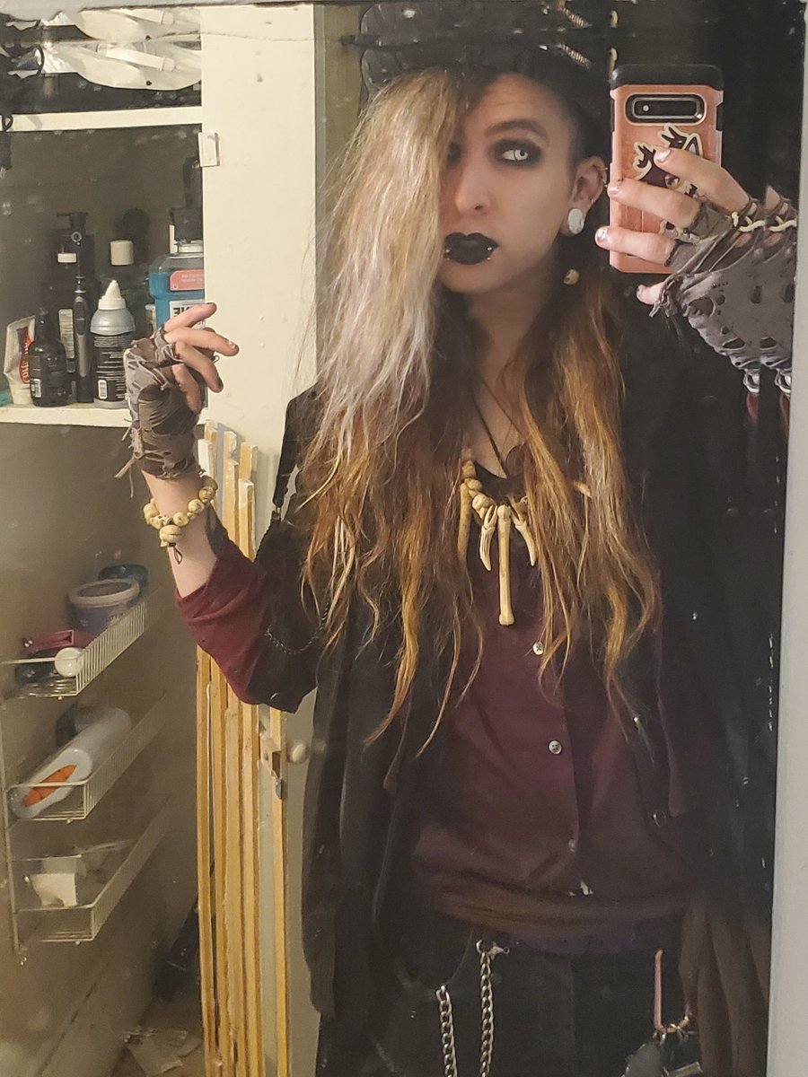 BushBumper's tweet photo. @BushBumper #HalloweenCosplay #Halloween2023 #Halloween https://t.co/5zaNBXdyng