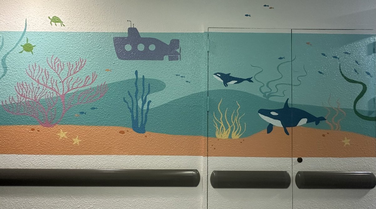 CHUBordeaux's tweet image. [#INAUGURATION] Merci à l&apos;association Tête en l&apos;air, à @AnoukFoundation et aux mécènes pour la réalisation des fresques du fond d’océan 🐳 à la savane africaine 🐆 dans le service de neurochirurgie pédiatrique du GH Pellegrin

👉 Pour en savoir plus : chu-bordeaux.fr/Les-p%C3%B4les…