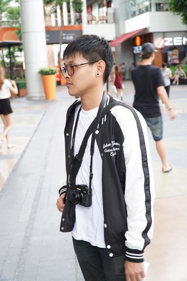 wanl161's tweet photo. เที่ยวเมกาบางนา คนเยอะ #เด็กผัง #utt #ช่างไฟ https://t.co/JDAS81raOh