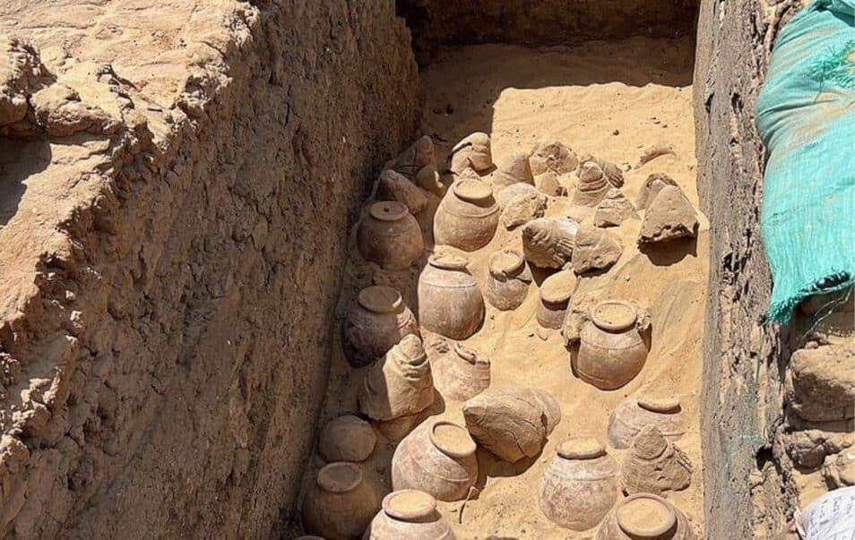 buff.ly/45JLQYN Wetenschappers doen opmerkelijke vondst in het graf van mogelijk de allereerste vrouwelijke farao van het oude Egypte