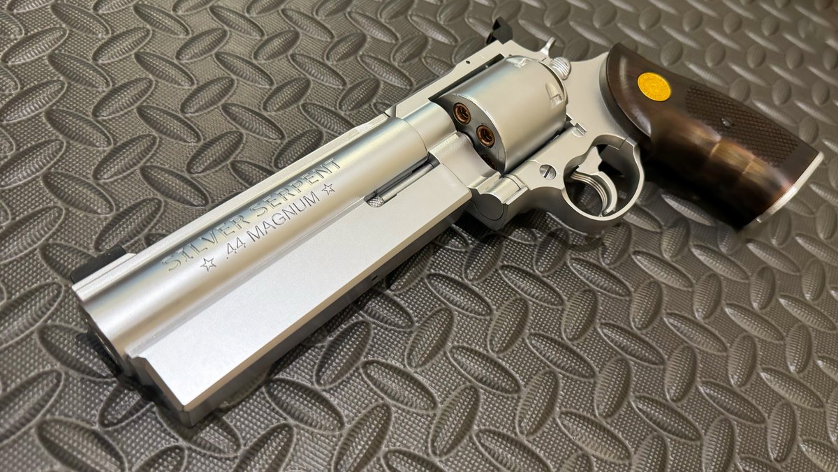 バリーのカスタムリボルバー シルバーサーペイント！！ マルシンのガス