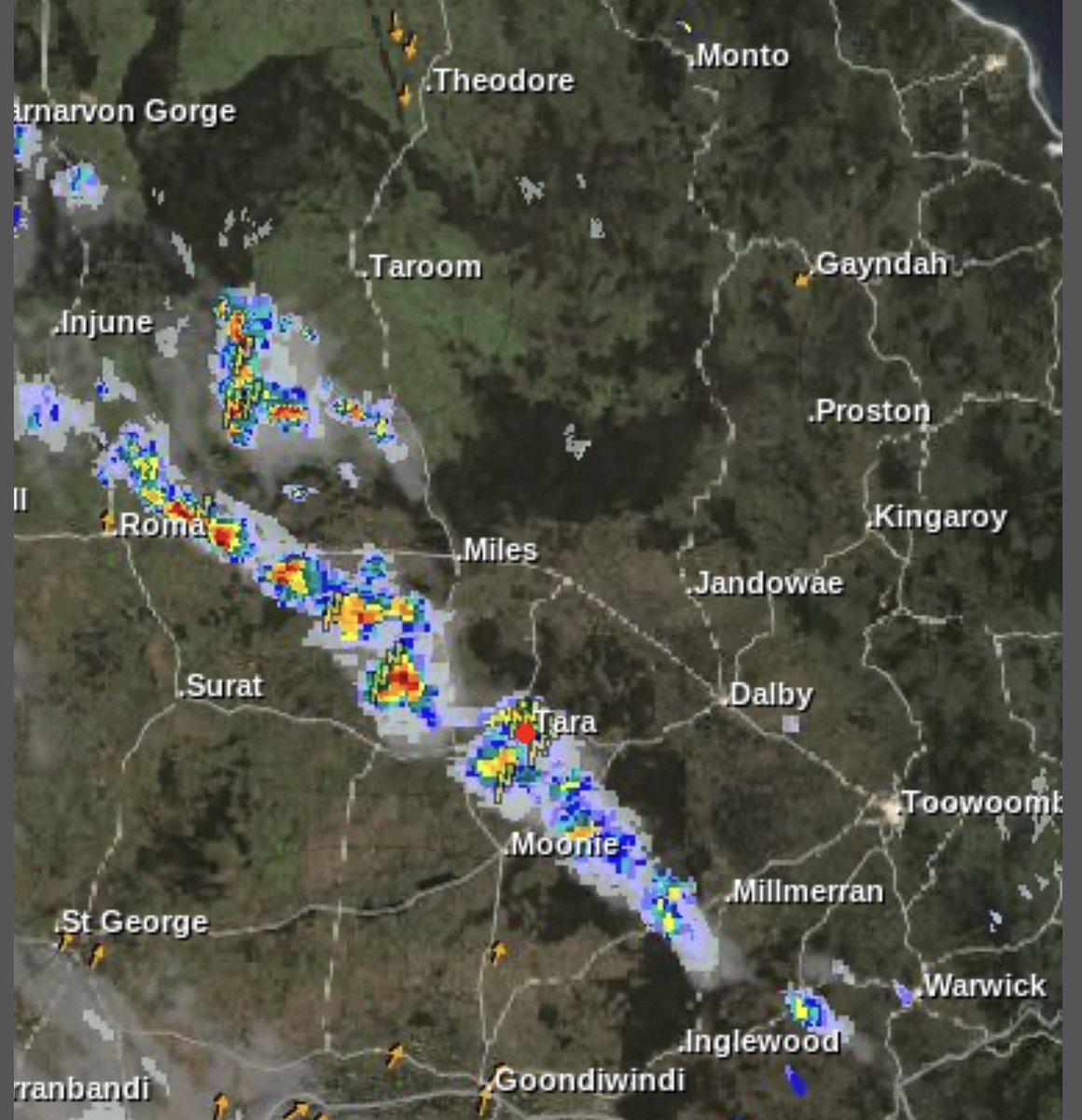 Luke Bradnam (@lukebradnam) on Twitter photo Much needed rain and storms here in Millmerran this evening. Mother Nature giving a helping hand to firefighters <a href="/9NewsQueensland/">9News Queensland</a> Much needed rain and storms here in Millmerran this evening. Mother Nature giving a helping hand to firefighters <a href="/9NewsQueensland/">9News Queensland</a>