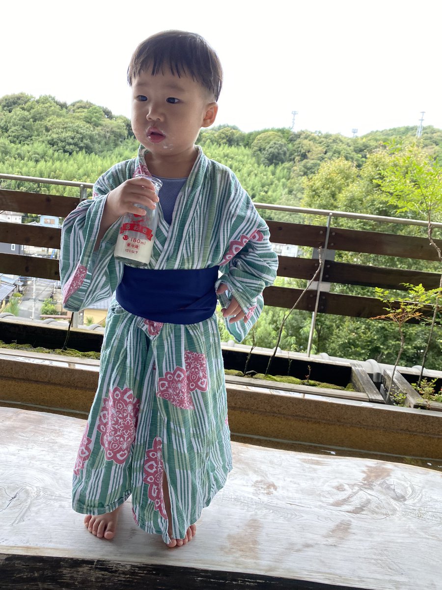 kurumin0807's tweet photo. #湯上がりおおき牛乳　#ホテル天坊伊豆長岡

インスタでもあげたのに何故か検索しても出てこない😭なんで~🤥 https://t.co/r73CdT5WNi