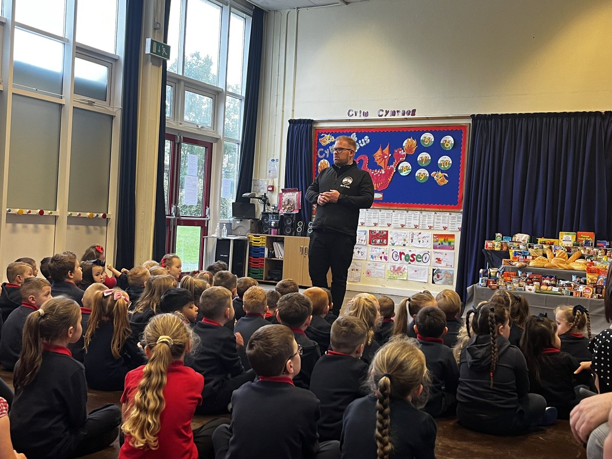 Thank you <a href="/Revmattsays/">Matthew Davis</a> for our wonderful Harvest assembly #Daithefarmer #thankful #harvest #life