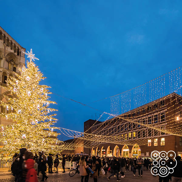 IDO_LIGHT's tweet photo. Christmas Trees 🎄 and Star Roofs 🌟 for all needs!

Read more at ⬇️
https://t.co/3TjeHHHO5P
.
.
#idolight #citydecoration #streetdecor #winterdecorations #shoppingcentredecorations #squaredecoration #selfiepoint #visitorattraction #christmaslightsdecorations https://t.co/7VWpvgIRHS