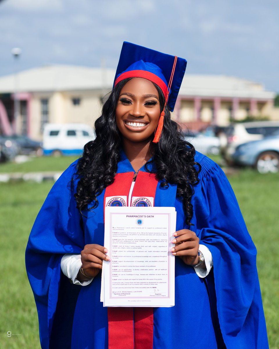 theforeverrosie's tweet image. All I have ever wanted to be, is who I&apos;m becoming
•Officially 
Pharm Ifejika Rosemary
(B.Pharm, COOU)
#ClassOf2022