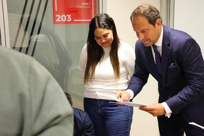JaimeOzores's tweet photo. 🆕 Cuarta edición del Programa #CEOx1Day en el que junto a @EAE_B_School buscamos al mejor talento de alto potencial para que viva un día como CEO de una gran compañía. 

Arrancamos el challenge! 🧑‍🎓👨‍🎓

@CEOX1day @odgersberndtson #headhunter #OBSpain #ExecutiveSearch https://t.co/L5J7kCUzB6