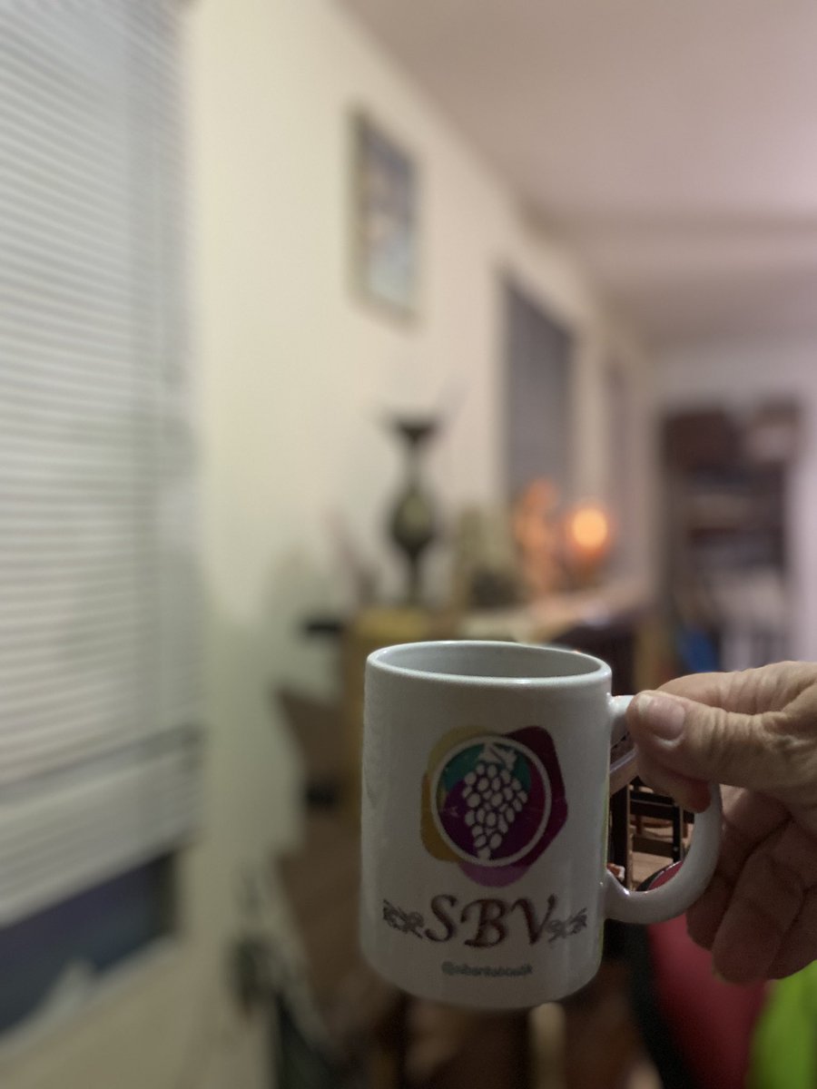 zorayabrandt's tweet photo. Buenos días ☀️
Cada día es un nuevo partido que jugar,hay que ganar, de eso se trata
De las ganas para triunfar
#FelizMiercolesATodos
#UnDiaALaVez
#MuchaFe
#DiosTodoLoPuede https://t.co/MV4Cl6Nnxh