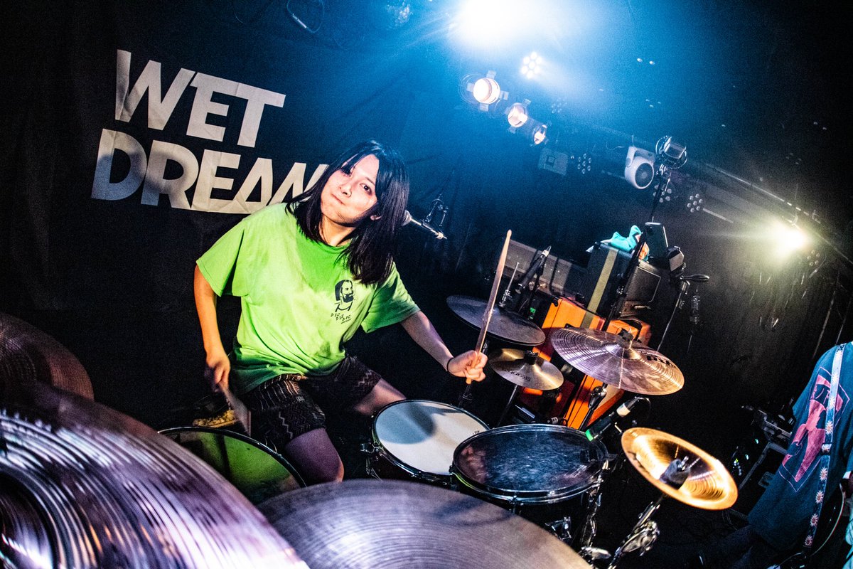 DEAR YOUR HOMETOWN TOUR 2023
ツアーファイナル
10.22(sun)高松TOONICE

ツアー全15箇所
みんなのおかげでツアー走り切れました！
関わってくれたすべての人に感謝を🪐

ありがとうございました！
WET DREAM