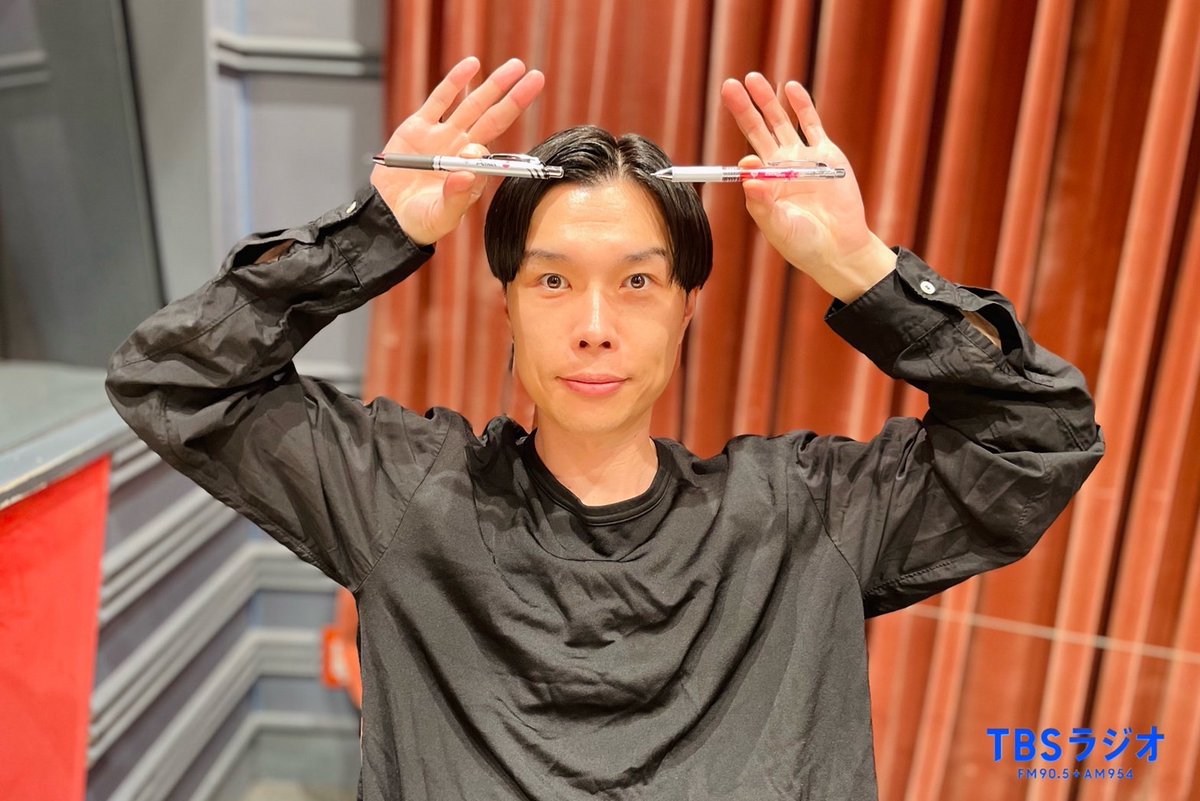 tbsr_ht's tweet photo. #ぺんてる とコラボ中の #ハライチのターン ！
アカウントフォロー＆このポストを #ぺんてる をつけて引用リポストしてくれた方の中から番組特製エナージェルの黒＆ピンクをセットにして20名にプレゼント！フォロー＆リポスト！フォロリポ！ニャー！ https://t.co/vNfAXXaQPB