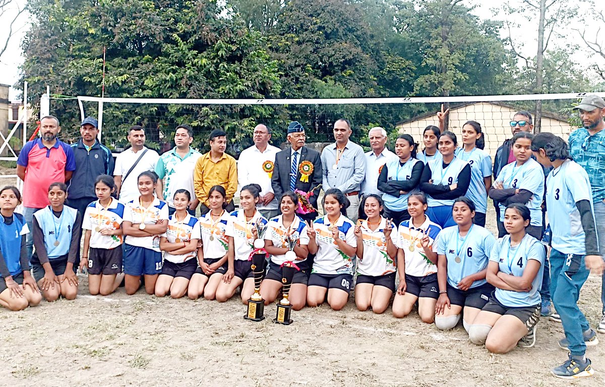 GpgcKotdwar's tweet photo. Dr. PDB GPGC Kotdwar Women Volleyball Team bagged Silver Medal in SDSU University's Inter Collegiate Games at Pt. LMS GPGC Rishikesh, paving the path for the North Zone Selections. 
#InterCollegiateTournament2023
#DepartmentOfPhysicalEducation
#DrPDBHimalayanGovtPGCollegeKotdwar https://t.co/DtT0cOL5pq
